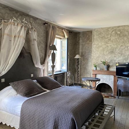 Les Jardins De La Tour Hotel ชาตีลง-ซูร์-ชาลาโรนน์ ภายนอก รูปภาพ