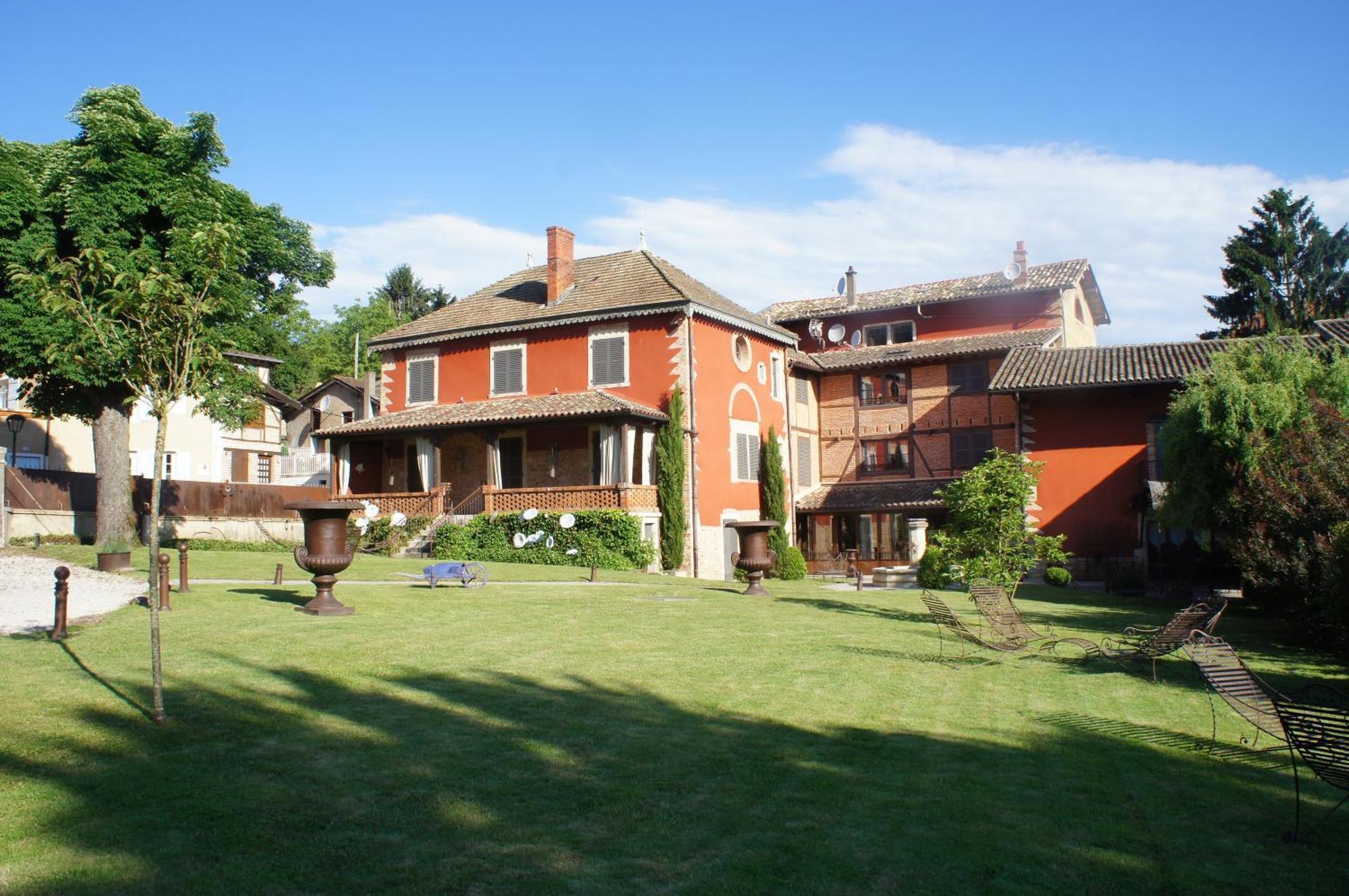 Les Jardins De La Tour Hotel ชาตีลง-ซูร์-ชาลาโรนน์ ภายนอก รูปภาพ
